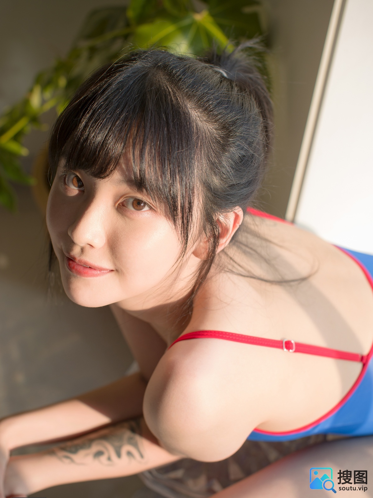 Leehee Express – 全套合集570期 文件大小163.4GB